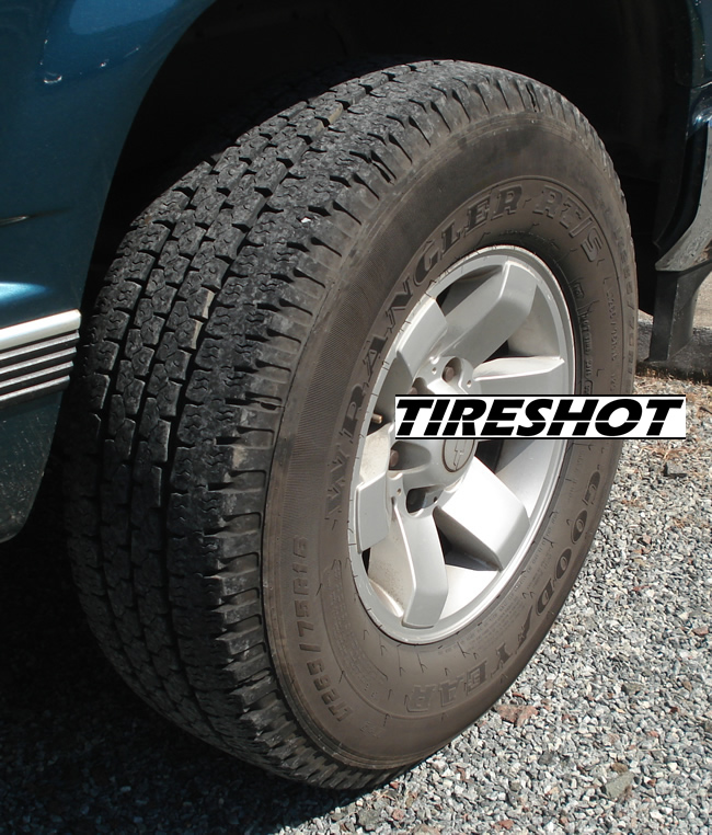Goodyear Wrangler RT/S 205/75R15 98S - TireShot